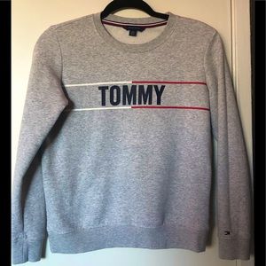 TOMMY HILFIGER GREY CREW NECK